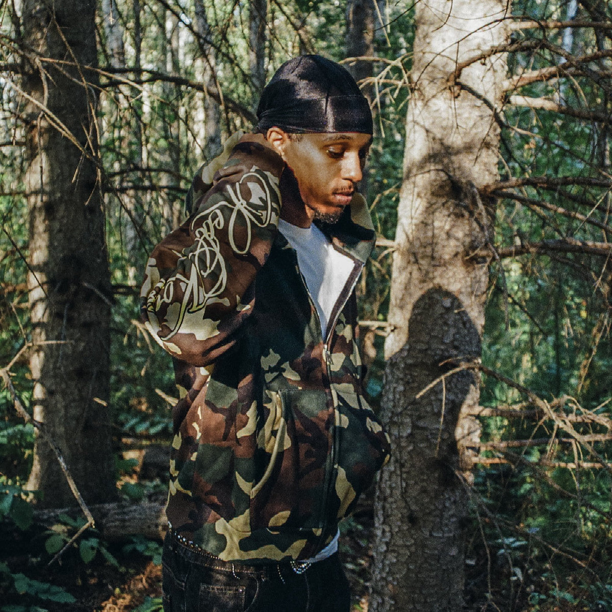 CAMO 'SCRIPT' HOODIE